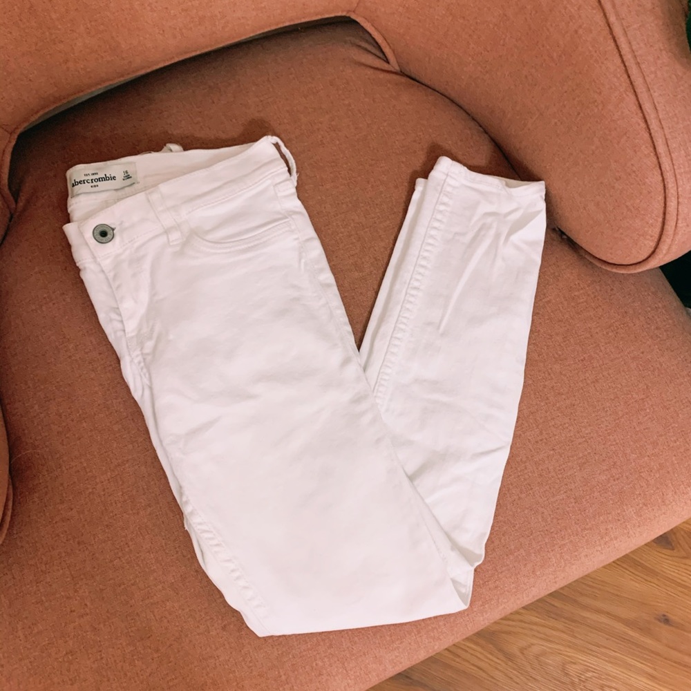 White jeans! - Picture 6 of 7